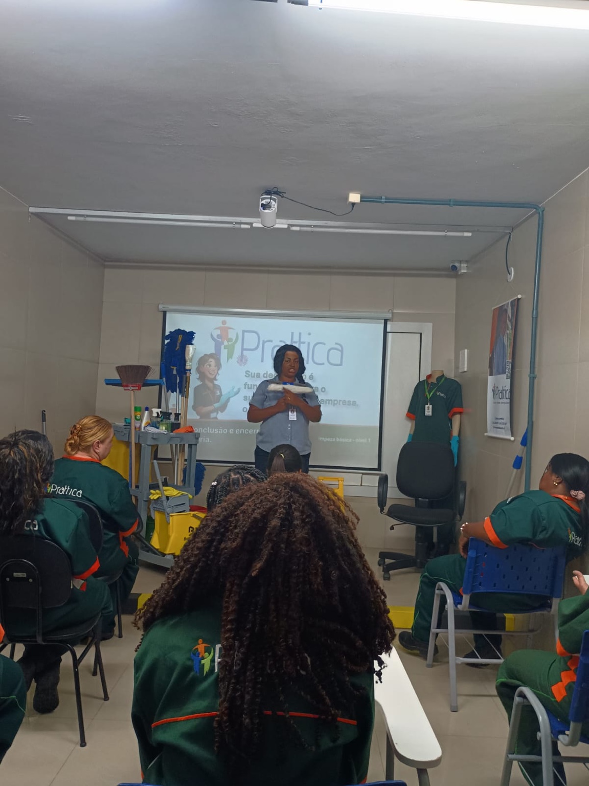 Treinamento anual das equipes de Limpeza e Conservação da Prattica